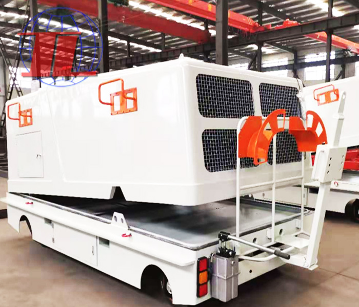 青岛机场用自行多功能车